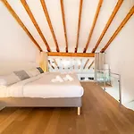 Lovelyloft Altamira Duplex *