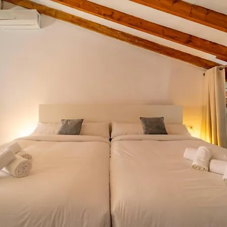Lovelyloft Altamira Duplex Διαμέρισμα