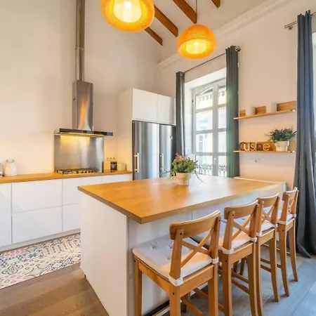 Lovelyloft Altamira Duplex *