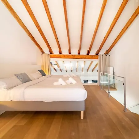 Lovelyloft Altamira Duplex *